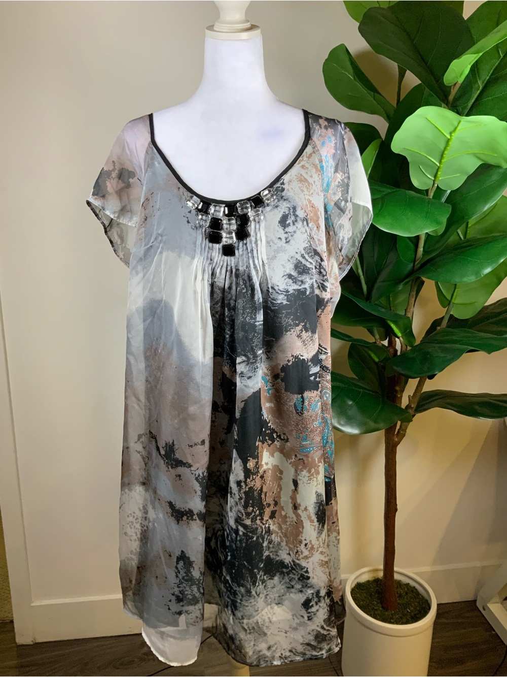 BCBGMaxAzria Scoop Neck Beaded Abstract Print Tunic - Black, Taupe & Cream